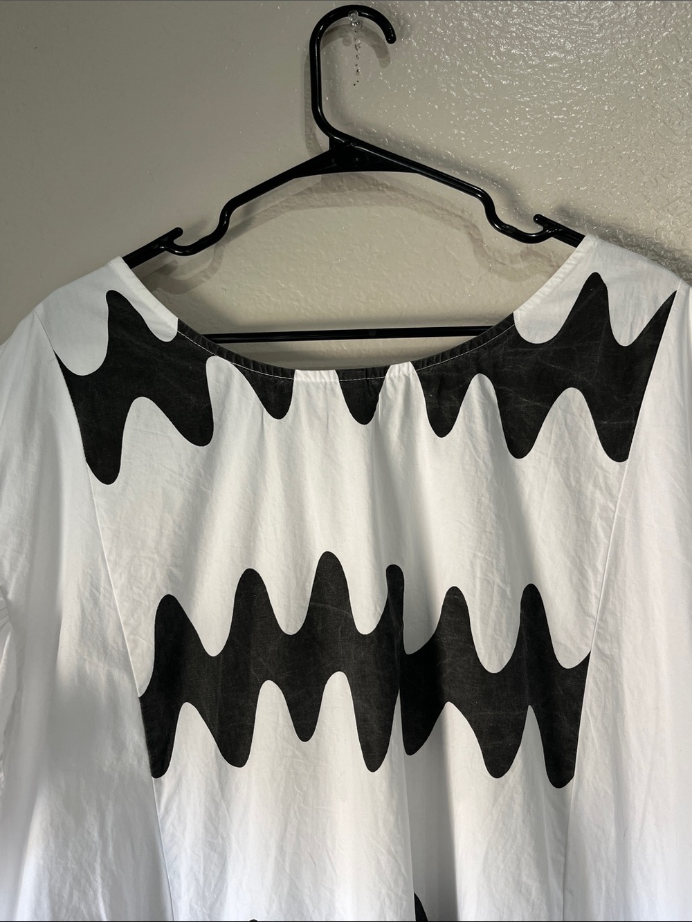 N By Nance White Tunic Dress Black Wave Print and Ruffle Sleeves Sz XL TC0344 - Picture 7 of 9